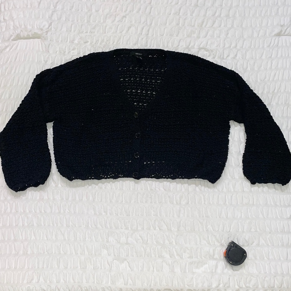 🌟 Capsule Wardrobe Staple  Black Crochet Knit Crop Sweater Women’s Size Large